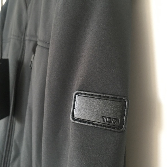 Tumi Stretch Softshell Jacket W/ Fur Lining Medium - Picture 11 of 15